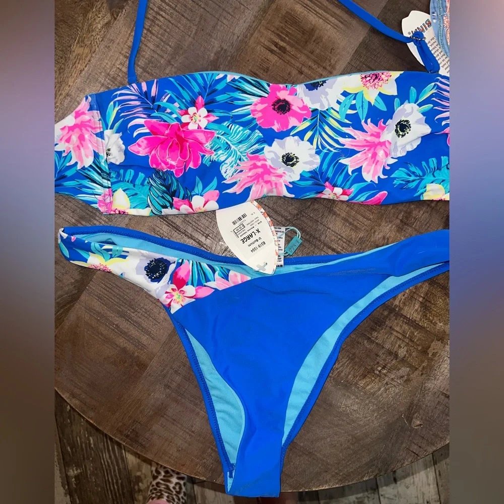 ⭐️NEW WITH TAGS⭐️ women’s swimsuit bikini size XL - Picture 3 of 4